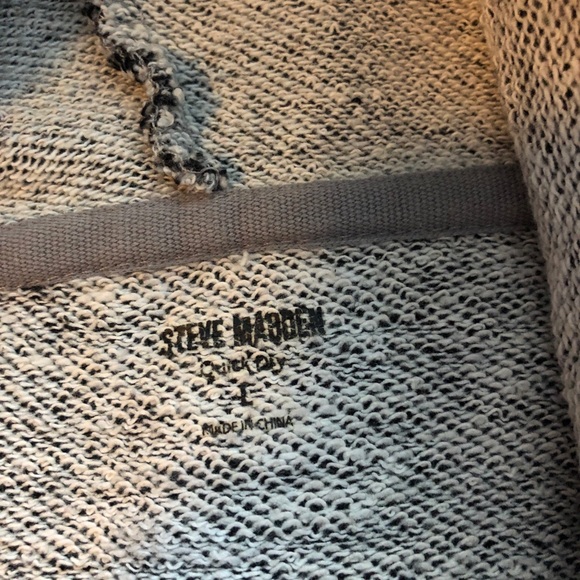 Steve Madden Sweatshirt - Picture 3 of 3
